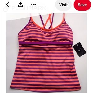 Nike Top Workout / Swim - size Large